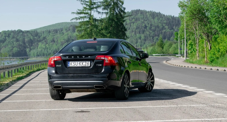 Volvo S60 cena 82900 przebieg: 43000, rok produkcji 2018 z Poznań małe 121